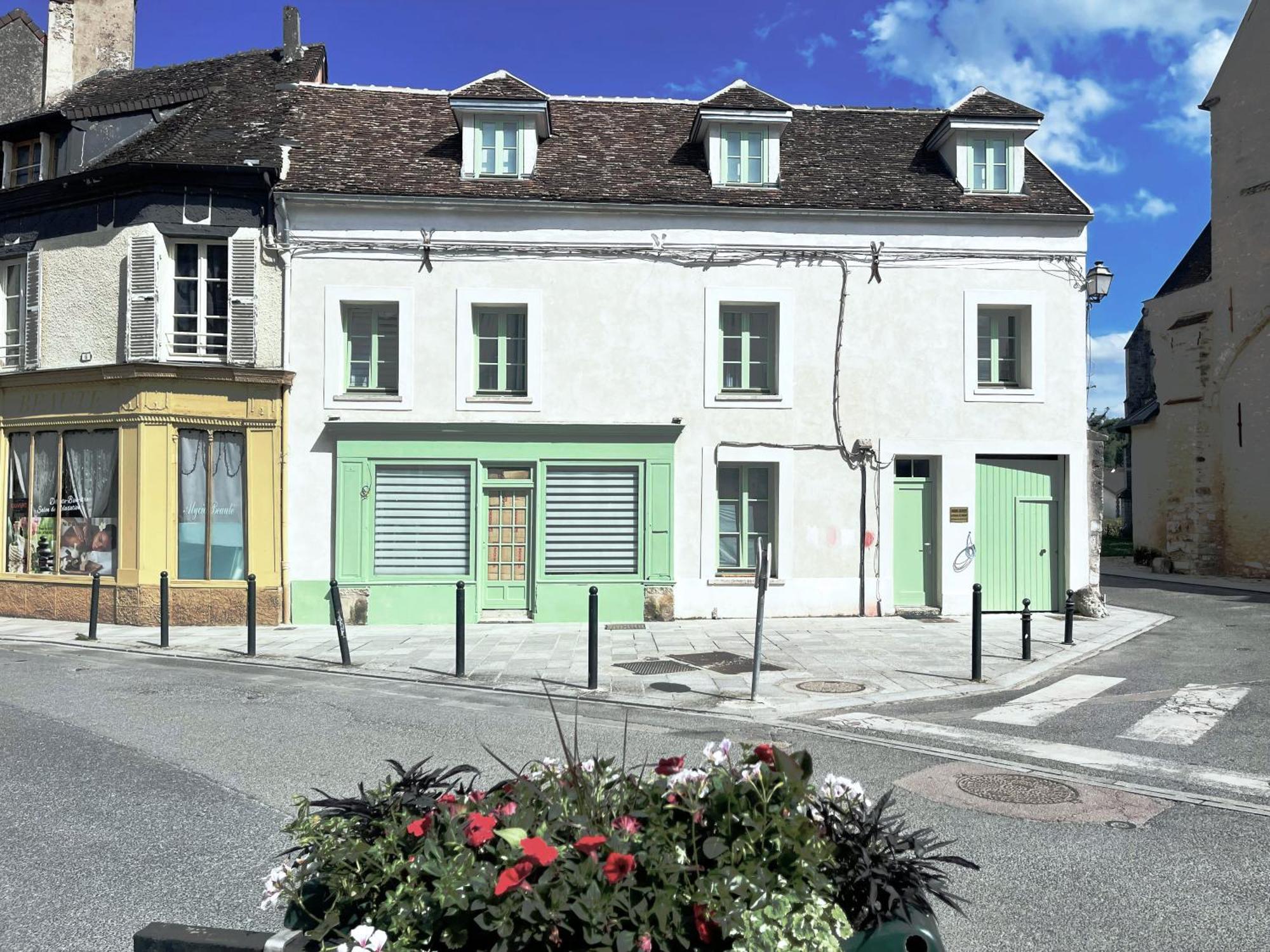 Place Sainte Marguerite Provins Exterior photo