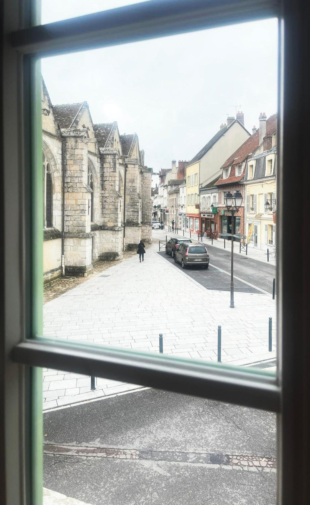 Place Sainte Marguerite Provins Exterior photo